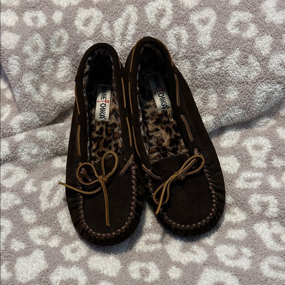 Brown Suede Moccasins with Leopard Print Lining 10 NWOT